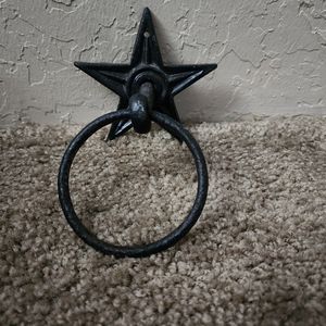 Star hand towel holder